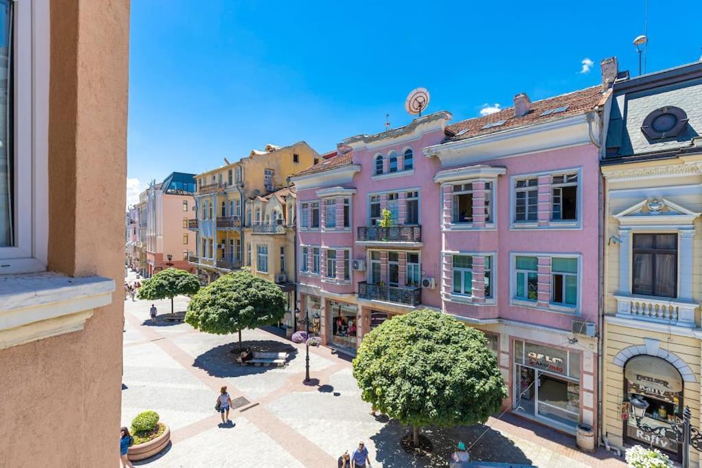House Of History , Rooms In The Main Street Plovdiv Eksteriør billede