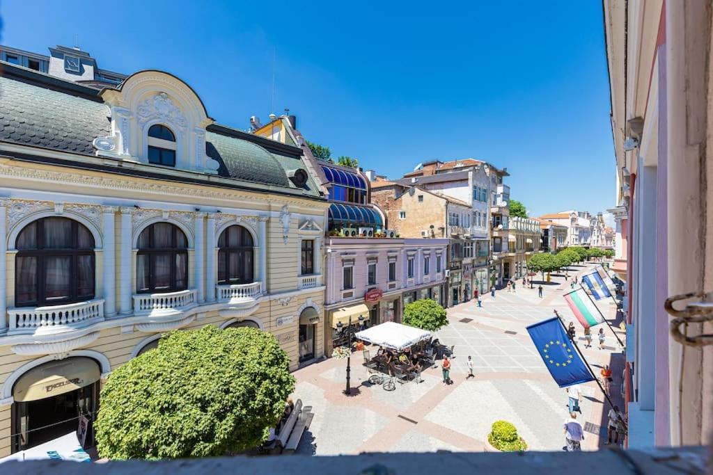 House Of History , Rooms In The Main Street Plovdiv Eksteriør billede